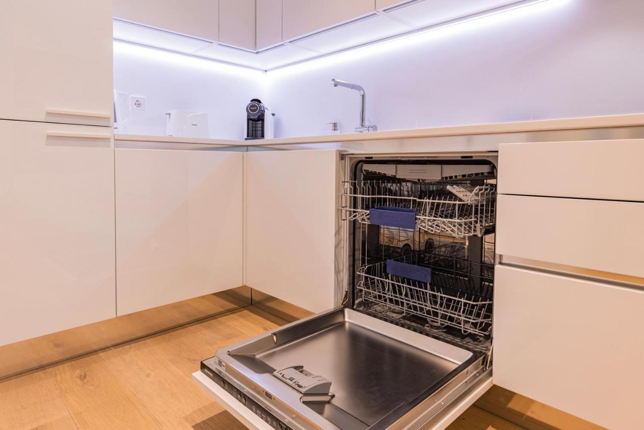 Liberdade Elegance W/Rooftop Pool By Lovelystay Lisbon Luaran gambar