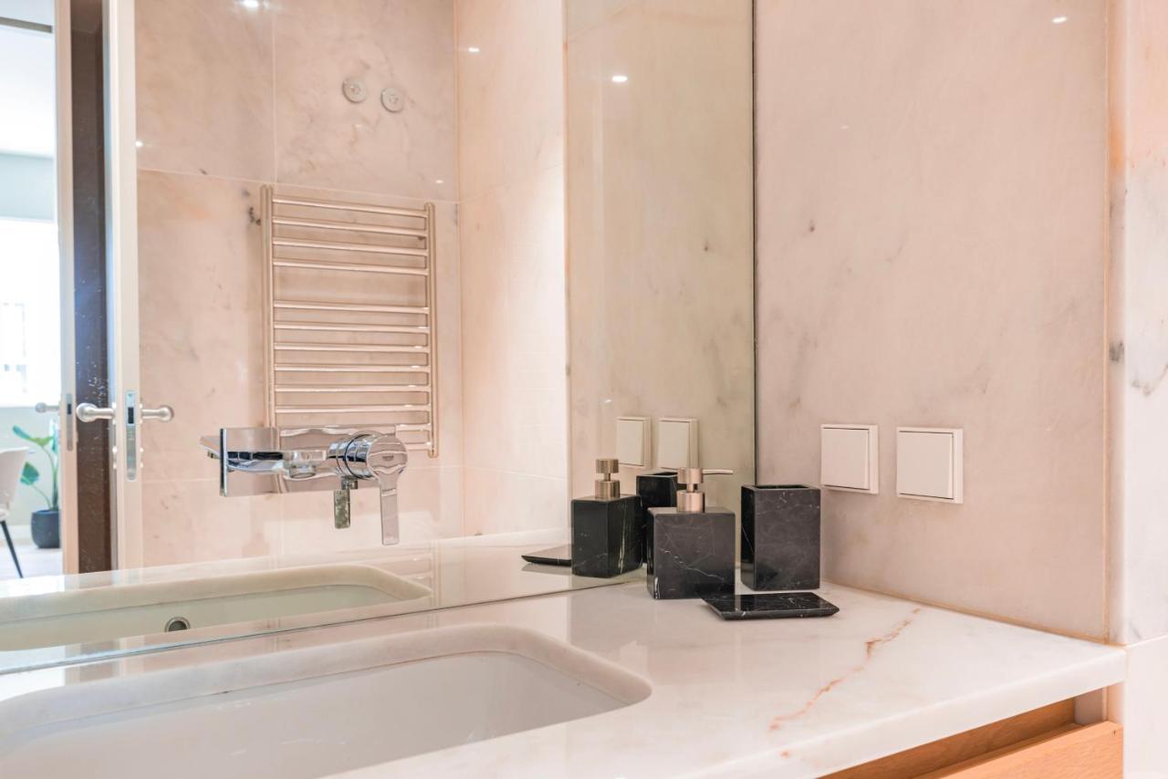 Liberdade Elegance W/Rooftop Pool By Lovelystay Lisbon Luaran gambar