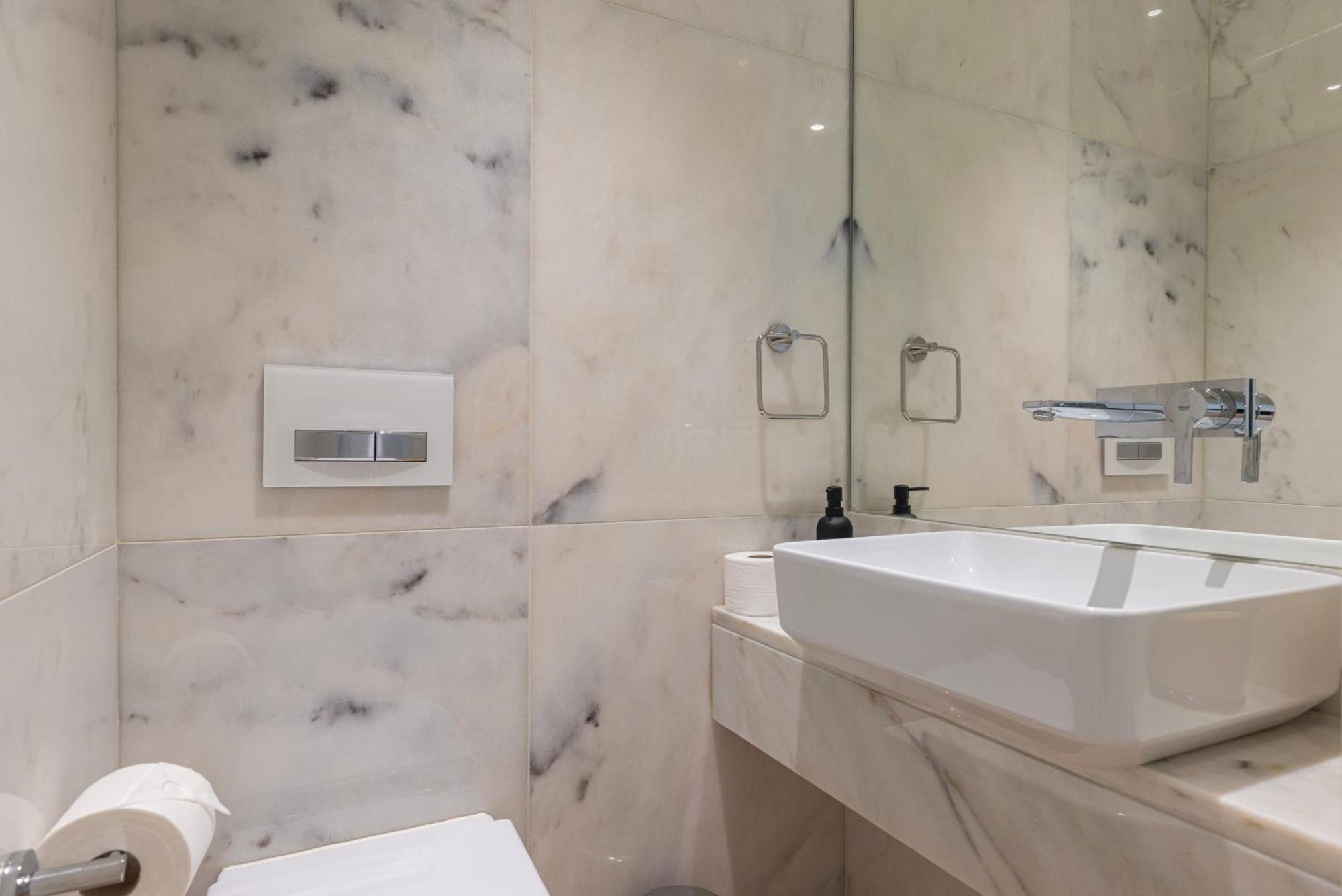 Liberdade Elegance W/Rooftop Pool By Lovelystay Lisbon Luaran gambar